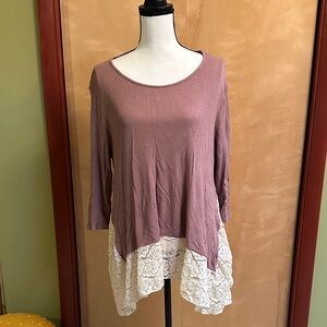 Elegant Mauve and Cream Lace Hem Women's Top